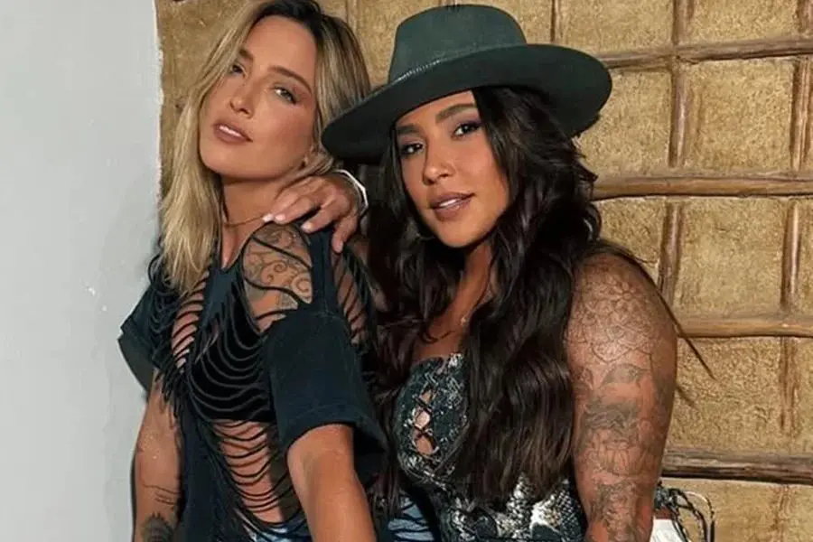 Lauana Prado e Tati Dias foram flagradas juntas (Foto: Reprodução)