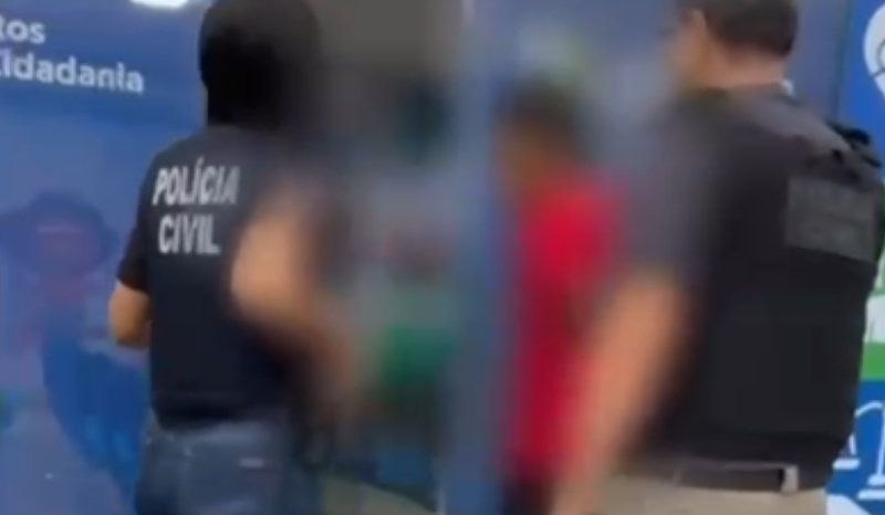 Mãe acoberta estupro de padrasto contra a própria filha para manter casamento (Foto: Polícia Civil AM)