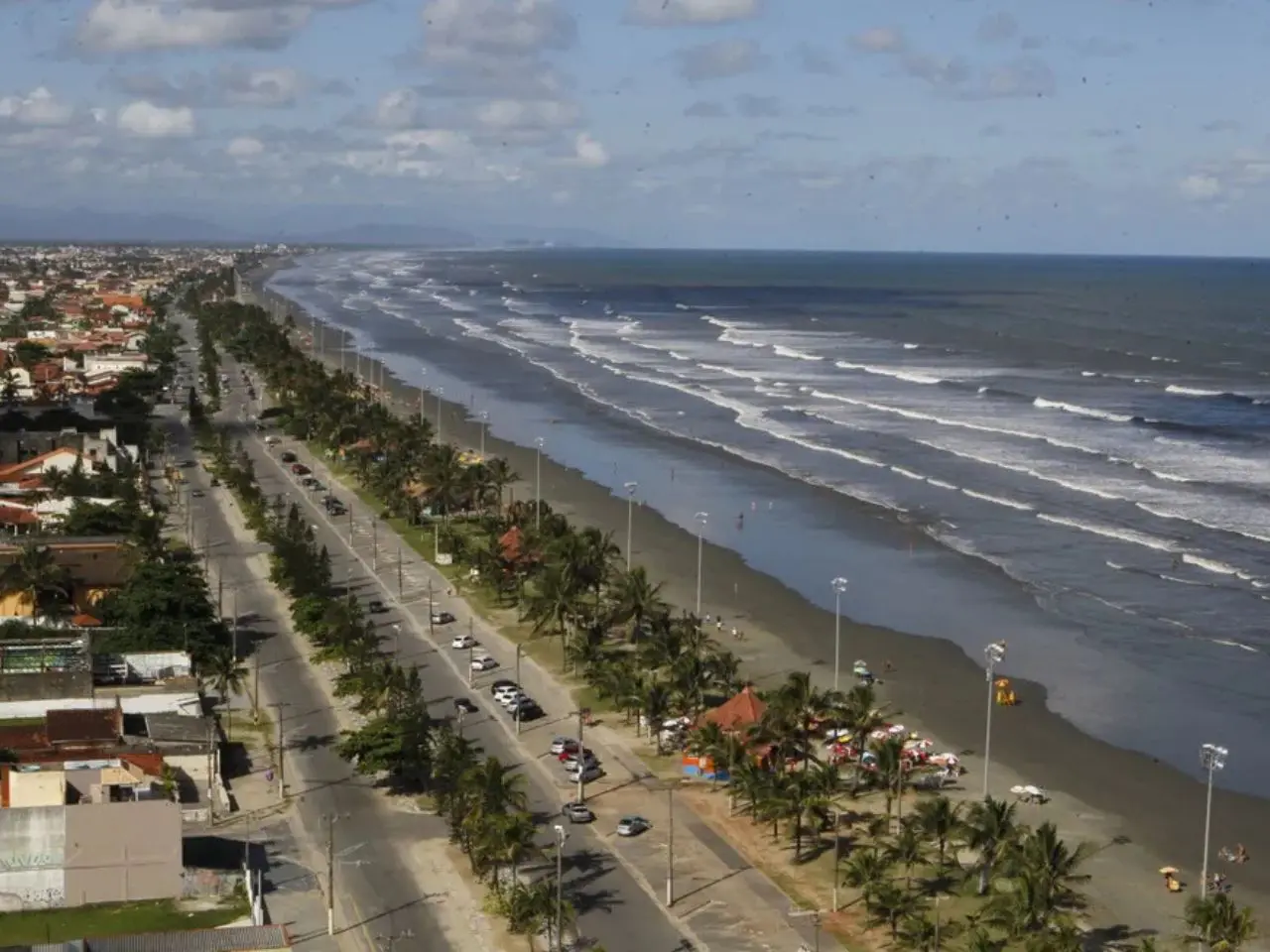 Perigo! Litoral de SP recebe alerta de temporal por SMS da Defesa Civil