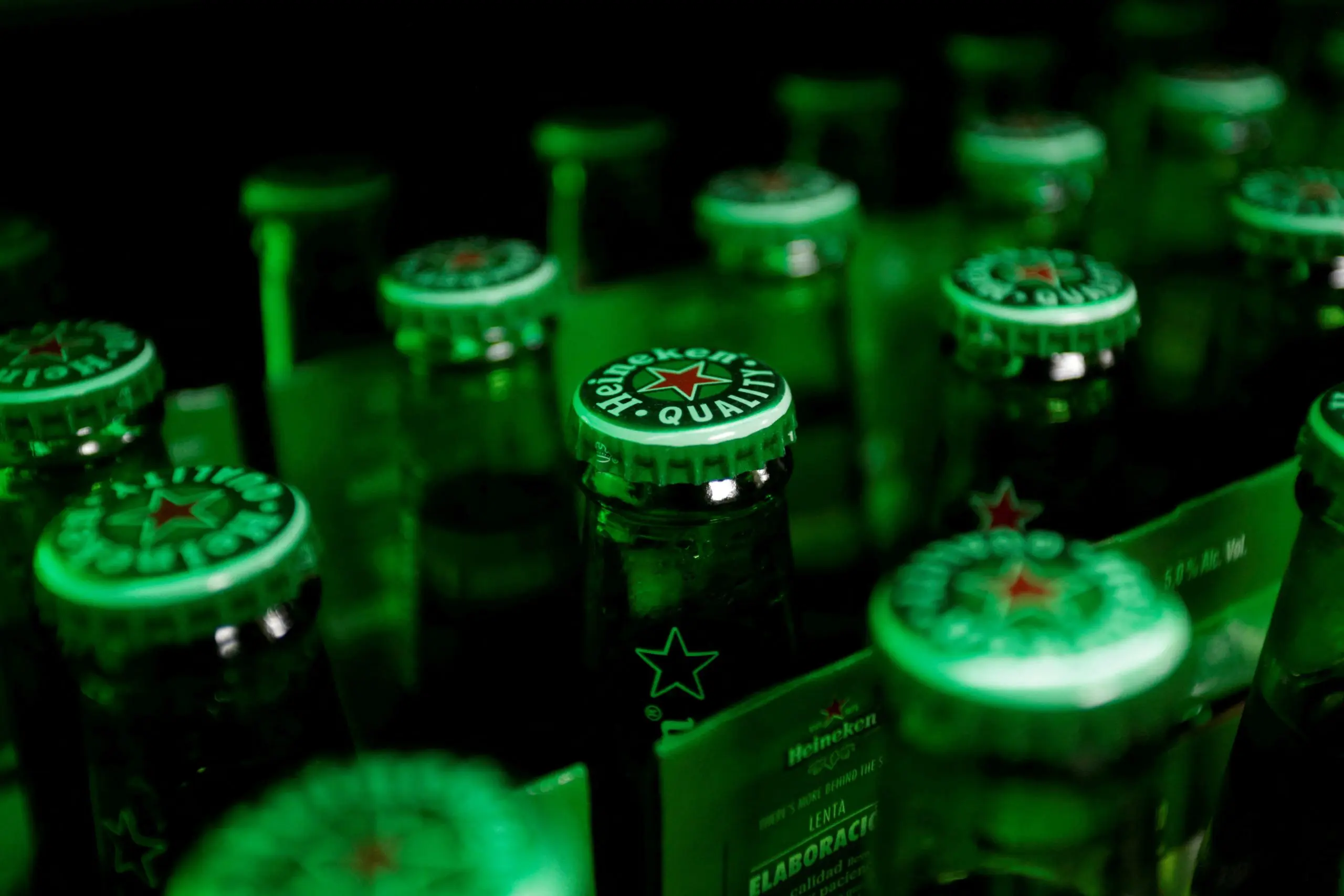 Queda nas vendas faz Heineken anunciar corte de 6 mil funcionários. Foto: divulgação