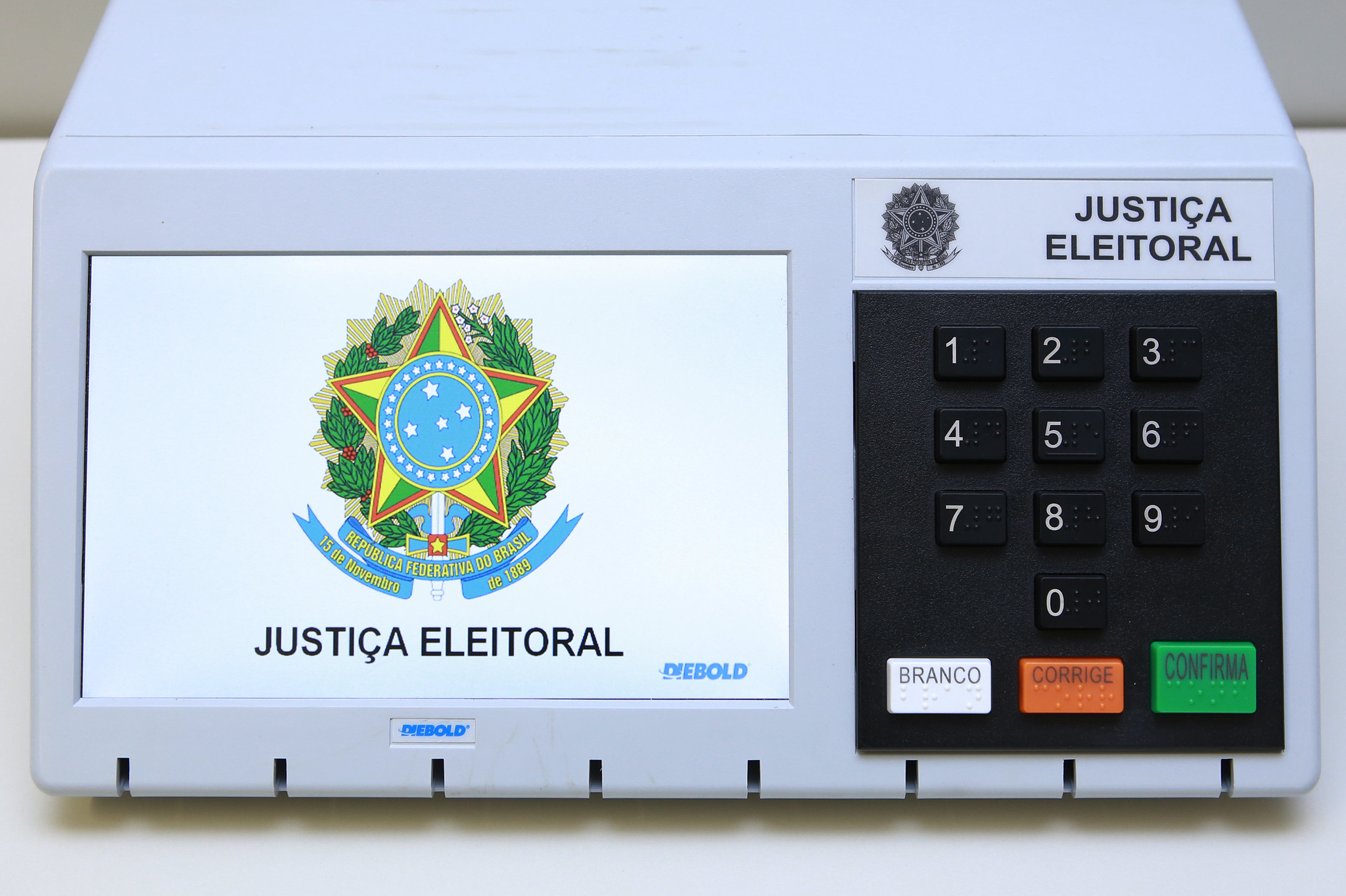 Urna eletrônica eleições mulheres cota de gênero eleições 2026