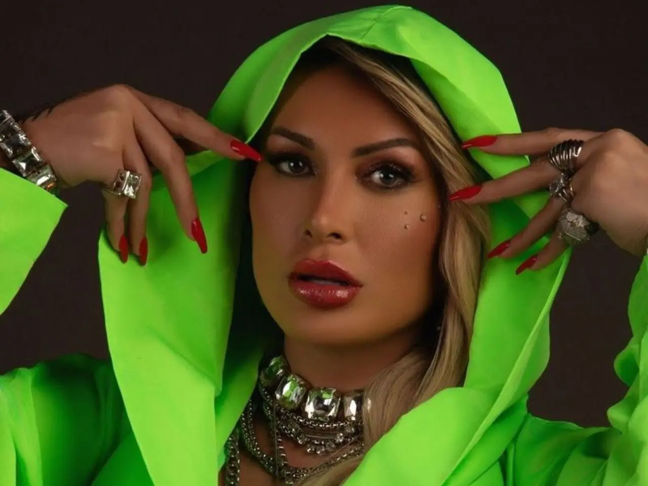 Andressa Urach revela detalhes do figurino de Carnaval