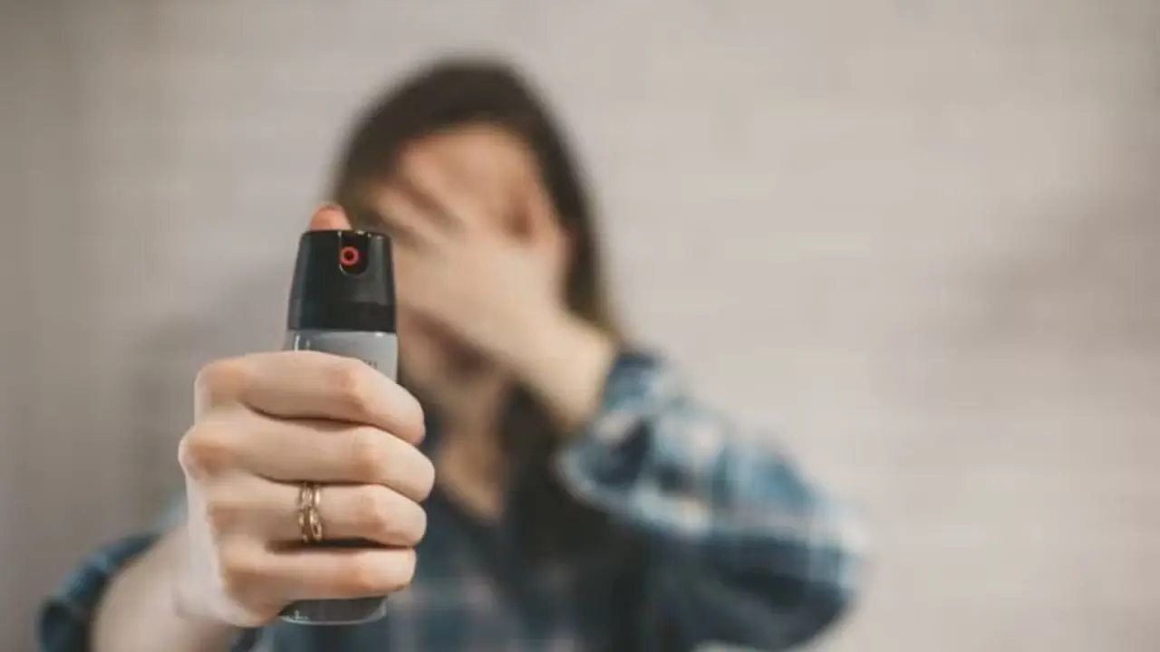 Spray de pimenta para mulheres (Foto: Reprodução)