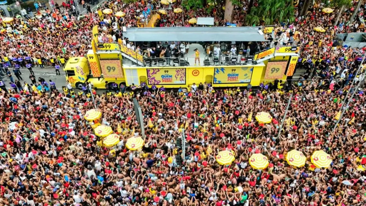 Forças de segurança ampliam policiamento e monitoramento para garantir proteção aos foliões durante o Carnaval em São Paulo. Foto: Prefeitura de São Paulo.