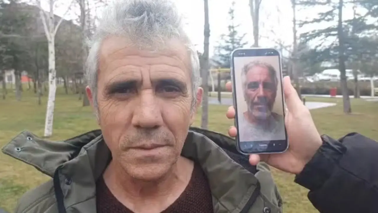 Turco Rifat Ozdemir reclama por se parecer com 'Epstein' (Foto: Reprodução/Redes Sociais)