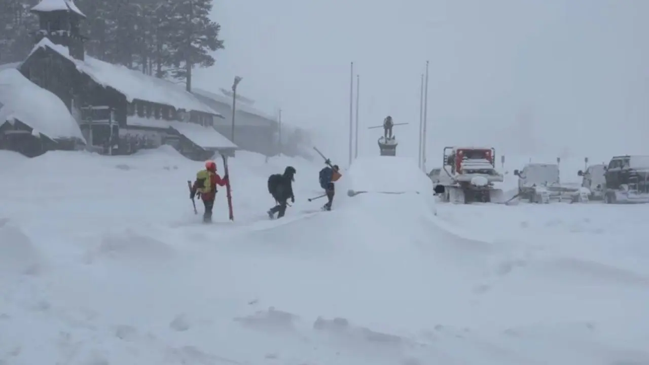 Avalanche na California (Reprodução/Redes Sociais)