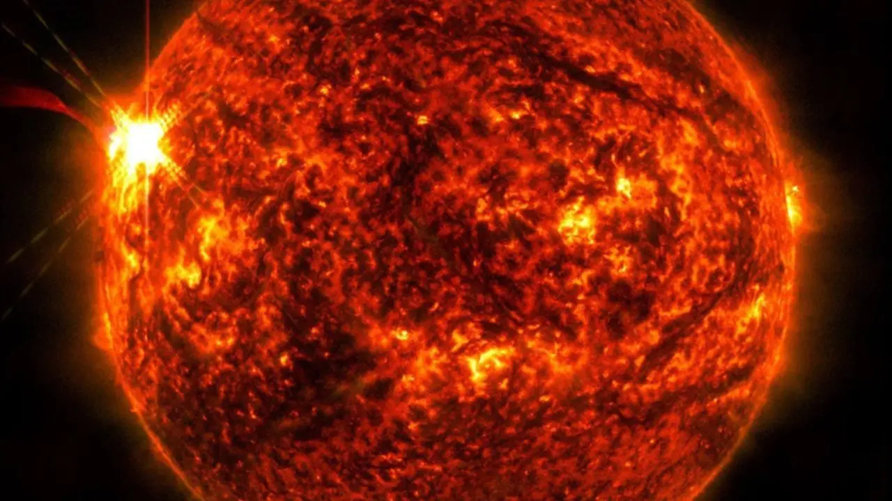 Erupções solares (Reprodução/NASA)