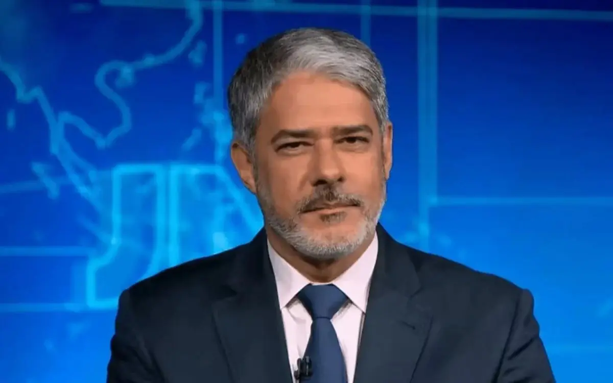 Willian Bonner estreia no Globo Repórter em “clima de férias” e com visita à casa do BBB 26. Foto: divulgação