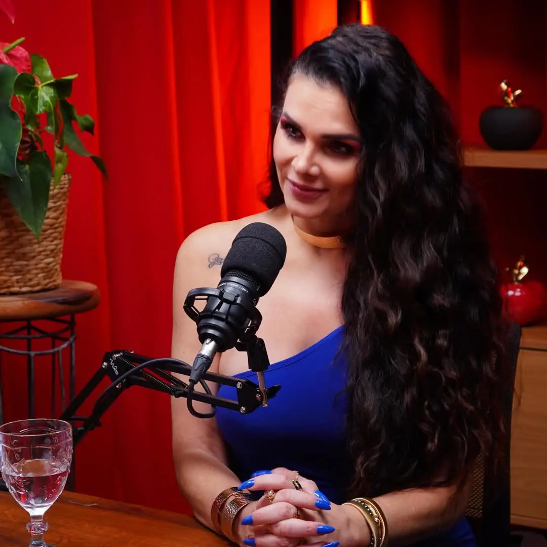 Atriz famosa revela motivo de criar conteúdo adulto: 'Libertação pessoal' (Foto: Redes Sociais)