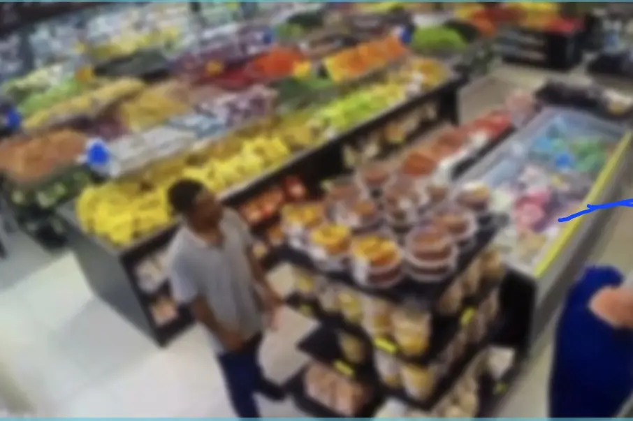 Câmeras revelam manobra ousada de dupla para furtar picanha; assista