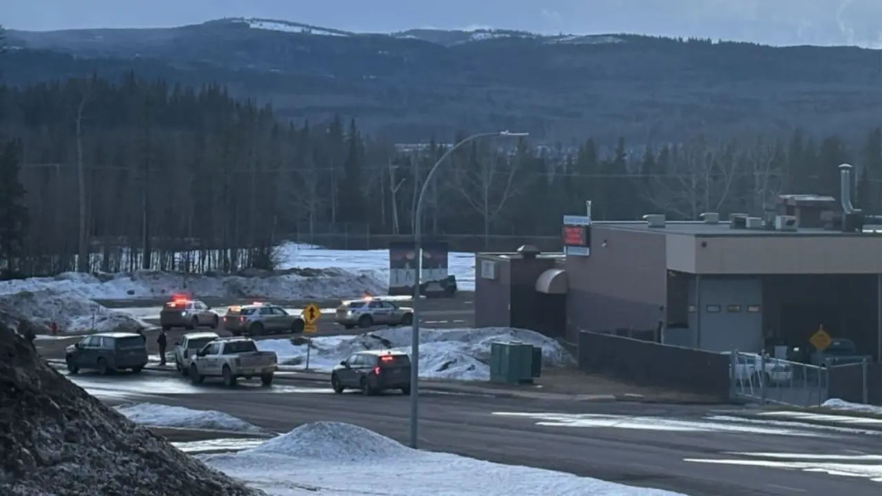 Escola em Tumbler Ridge (Reprodução / redes sociais)