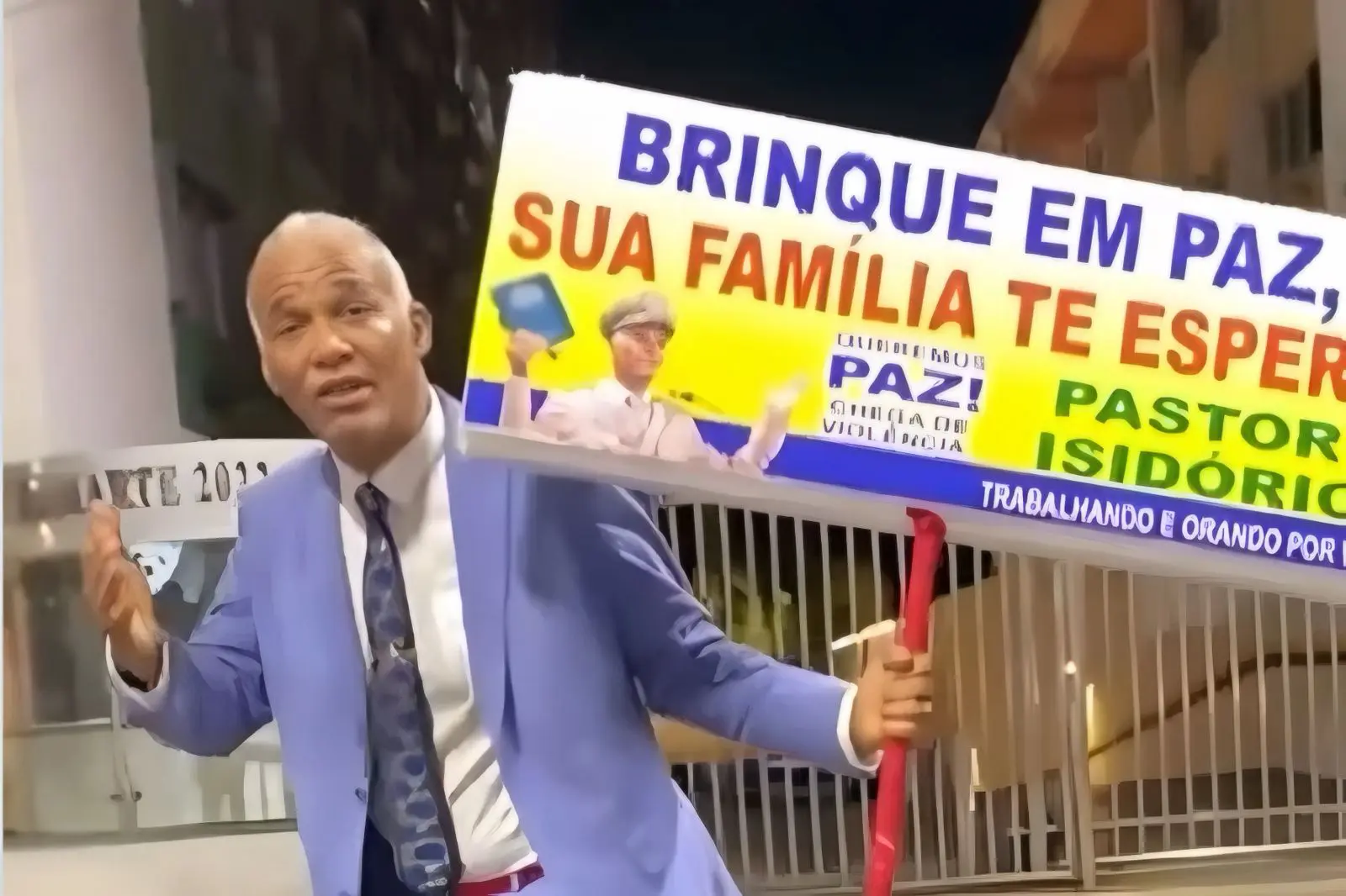 Deputado e pastor 'ex-gay' detona carnaval e rebate: 'esse furico agora é de Deus' (Foto: Reprodução/Redes sociais)