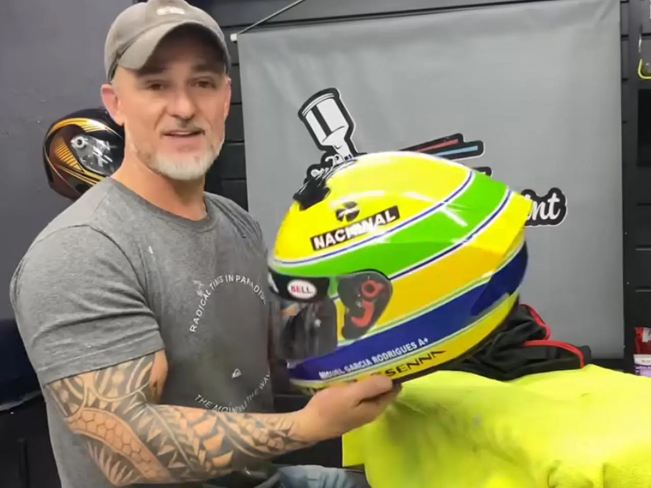 Daniel Cravinhos trabalha com a customização de motos e capacetes em SP || Reprodução: Redes Sociais 