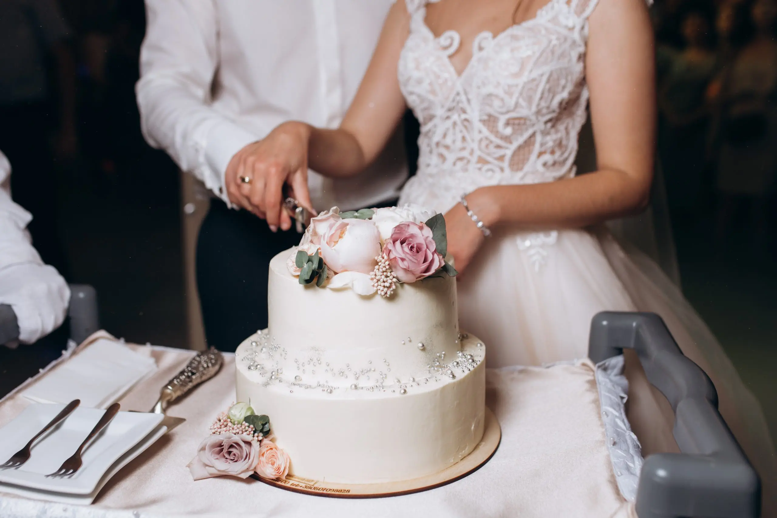 Pedaço de torta vira estopim para fim de casamento de 25 anos (Foto: Freepik)