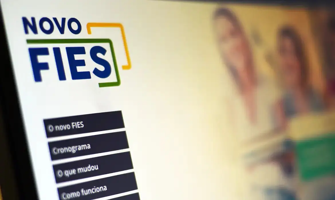 Fies permite que estudantes financiem curso de graduação nas universidades privadas - Foto: Marcello Casal Jr/ Agência Brasil