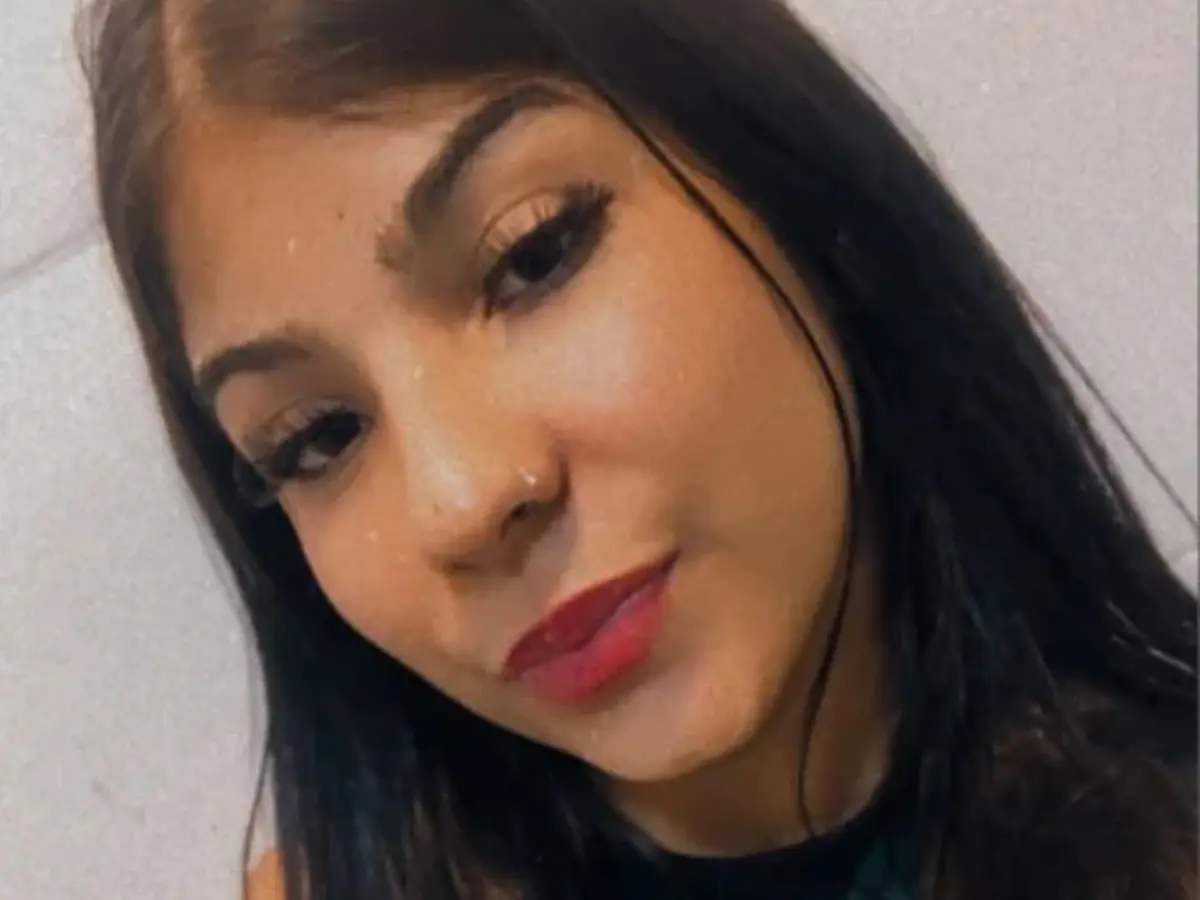 Vitória Regina de Souza desapareceu em 26 de fevereiro de 2025 e foi encontrada morta em 5 de março; denúncia recente de perito critica laudos oficiais. Foto: Reprodução/Redes sociais.