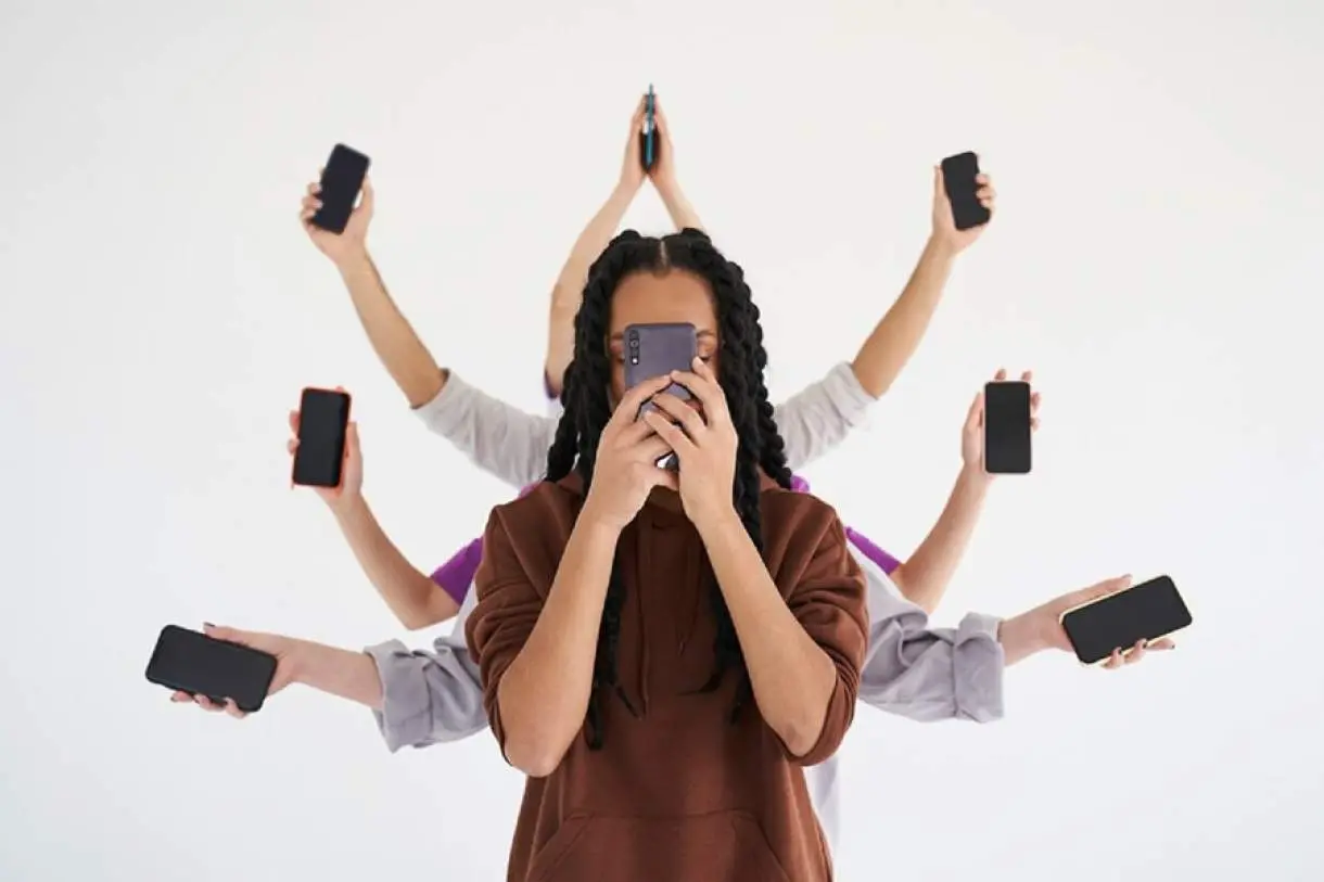 Instagram passará a notificar pais quando adolescentes realizarem buscas repetidas relacionadas a suicídio ou autolesão. Foto: Freepik.