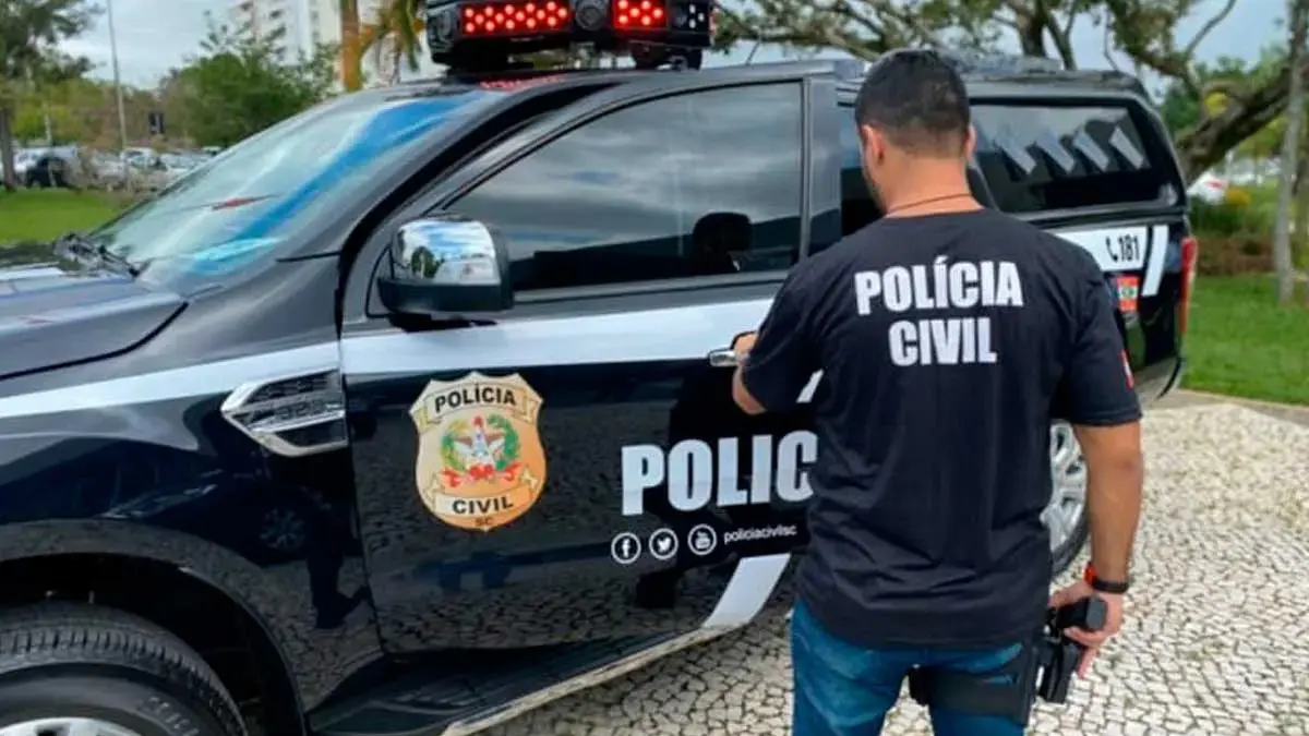 Polícia