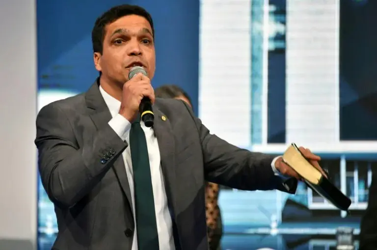 Quem é Cabo Daciolo, pré-candidato à presidência em 2026?