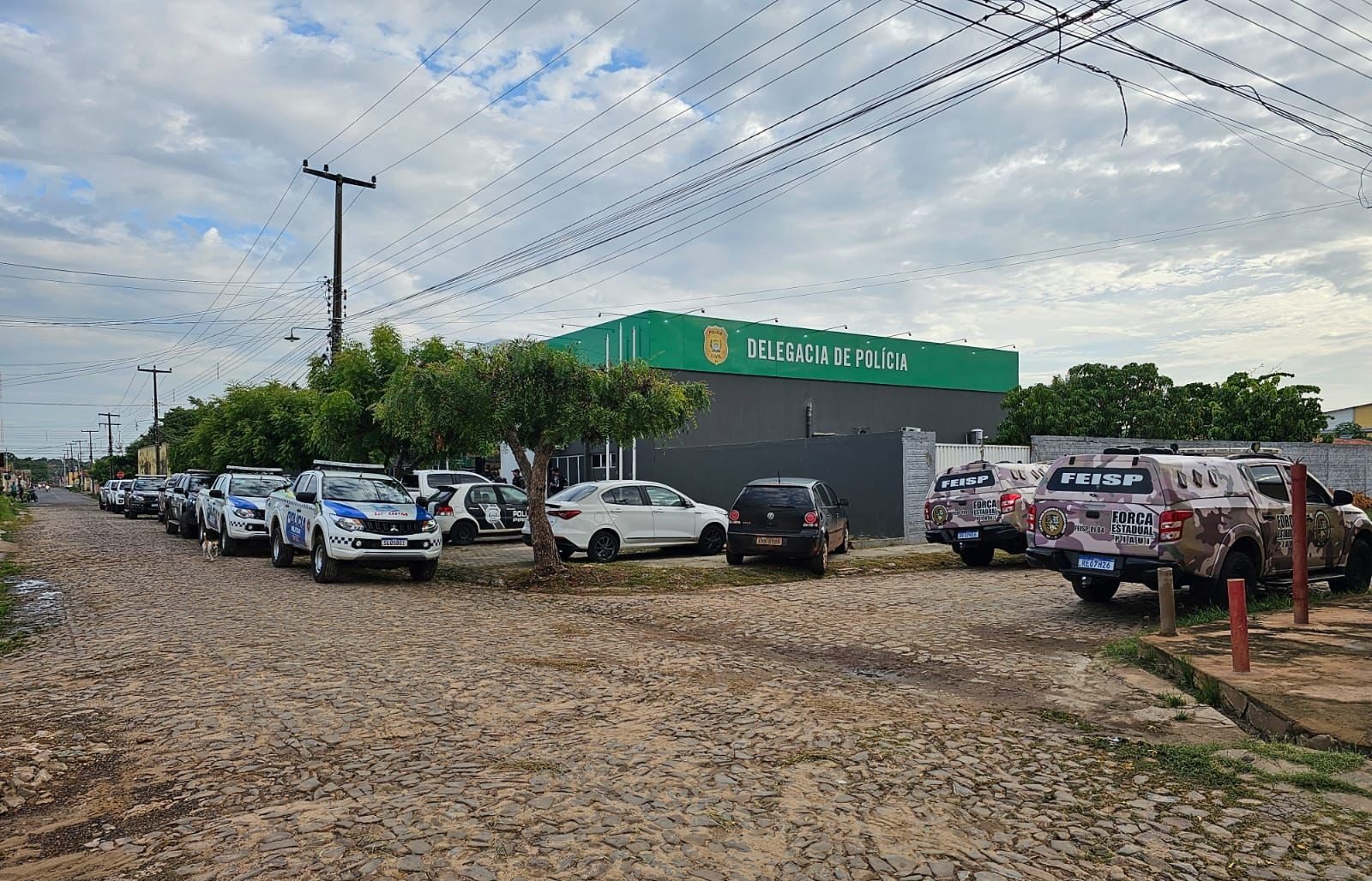 Homem foi encontrado morto no bairro Ilhotas (Foto: Polícia Civil -PI)