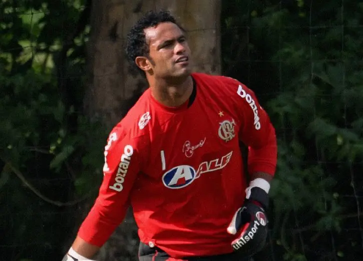 Goleiro Bruno vai disputar a Copa do Brasil (Foto: Reprodução / Redes Sociais)