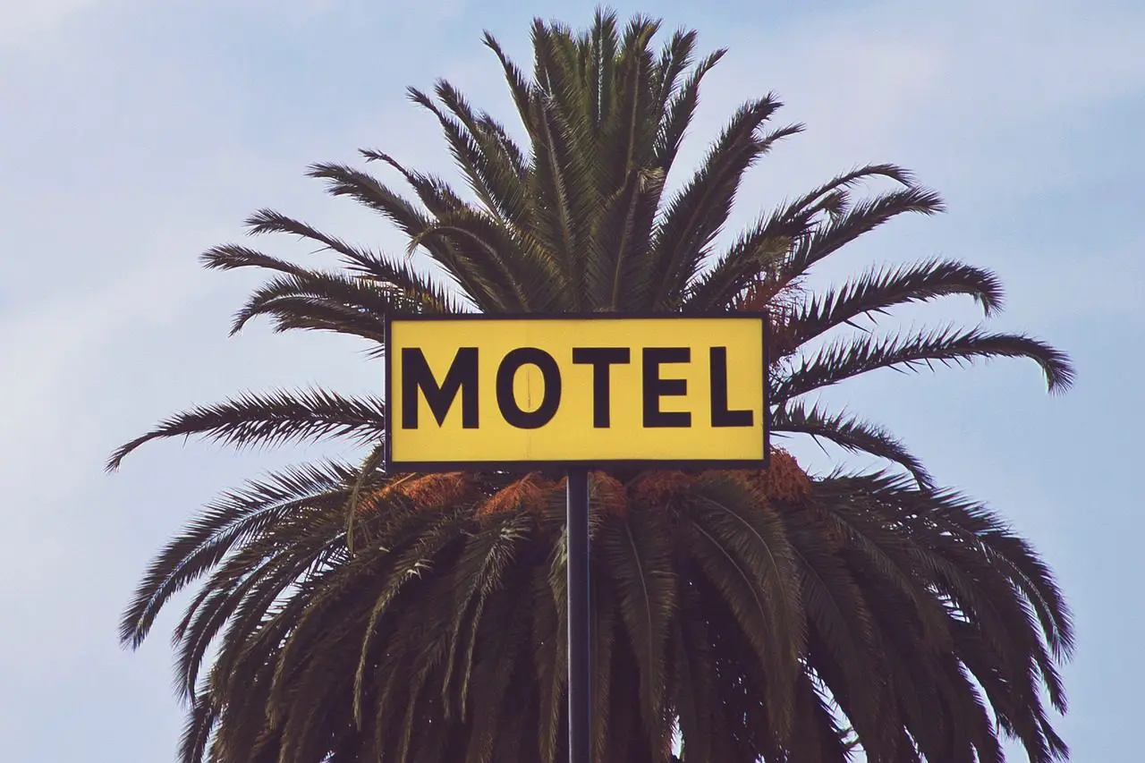 Mulher foi agredida e quase morta em motel (Foto: Pixabay)