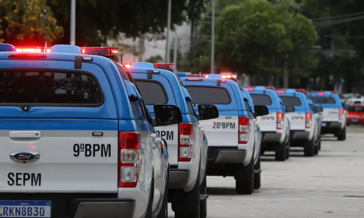PMERJ faz operação no Complexo da Maré (Foto: Tânia Rêgo / Agência Brasil)