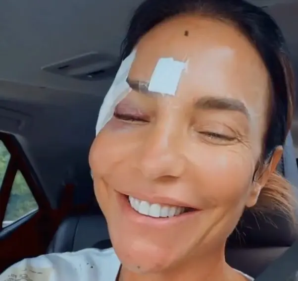 Ivete tranquiliza fãs após internação (Foto: Reprodução / Redes Sociais)