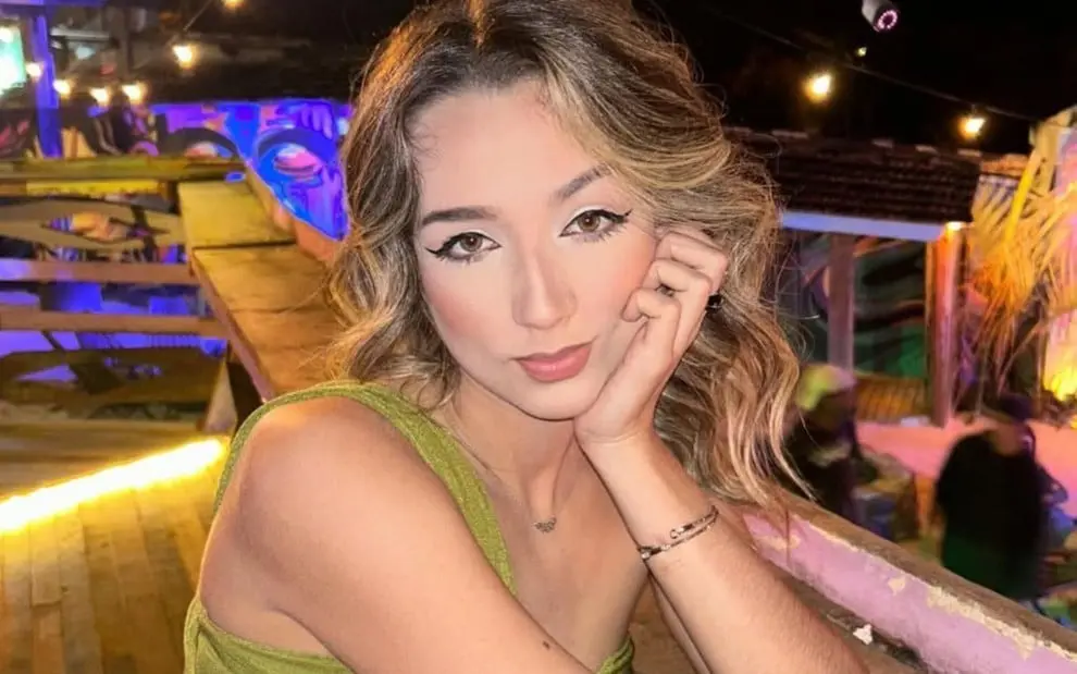 Irmã de Samira se manifesta após filho de Babu negar beijo em sister