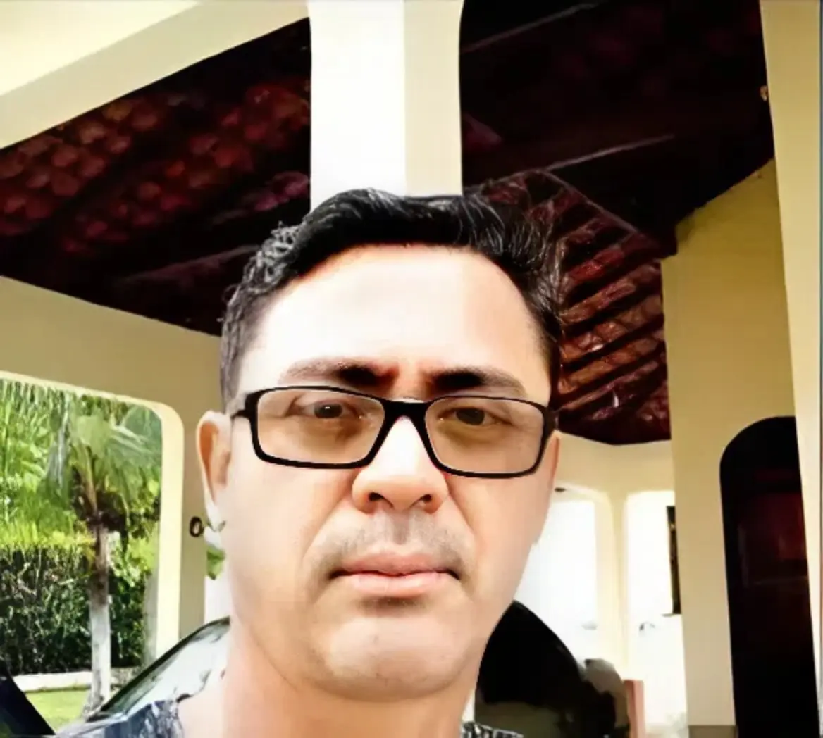 Corpo de taxista é encontrado enterrado no quintal de casa; filho é o principal suspeito