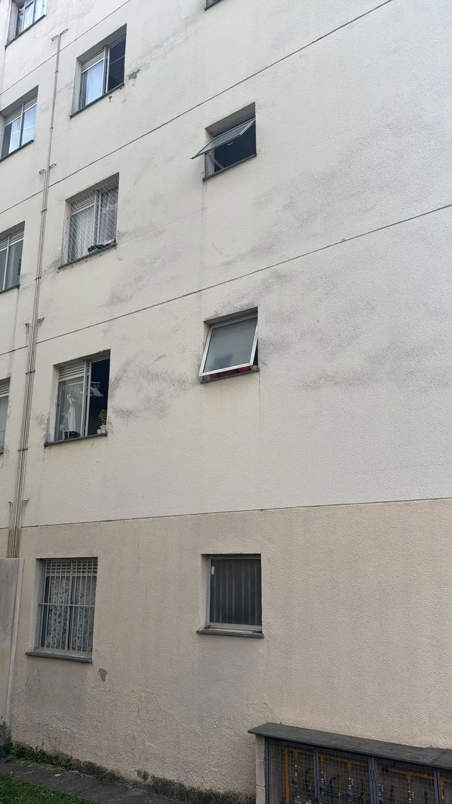 Homem foi preso em flagrante por tentativa de feminicídio e violência doméstica. Foto: Polícia Militar.