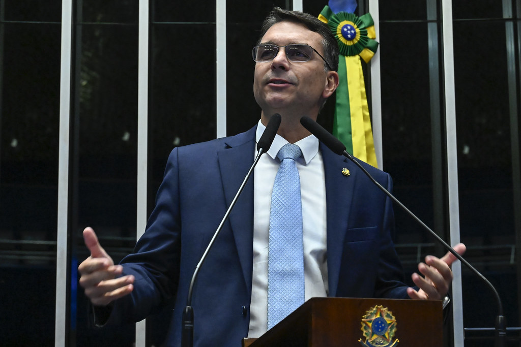 PEC de Flávio é protocolada no Senado (Foto: Reprodução)