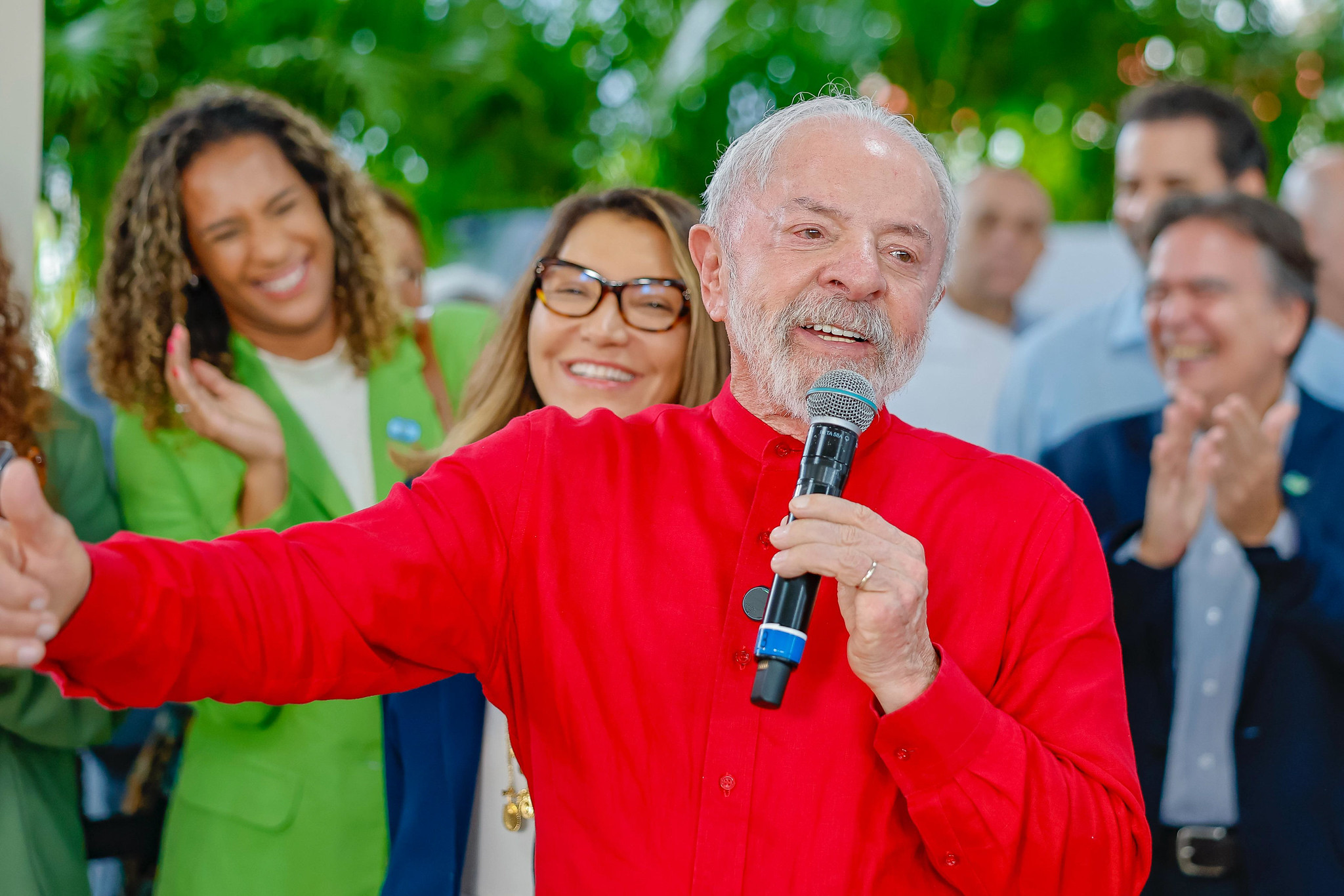 Lula critica uso de medicamentos para emagrecer e dispara: 'Precisa tirar a bunda da cadeira'