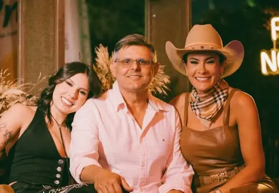 Mãe de Ana Castela resgata vídeo de filha com ex e reacende debate sobre flores (Foto: Redes Sociais)