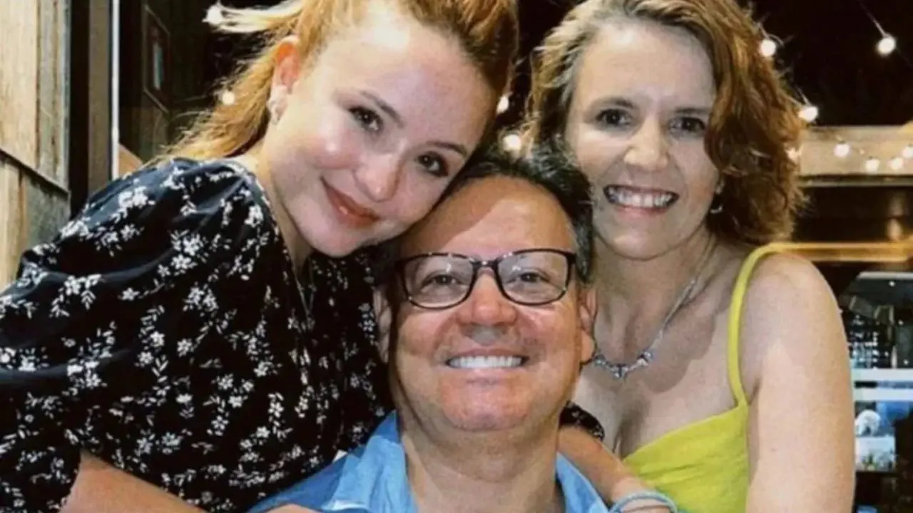 Larissa Manoela e seus pais (Reprodução/Redes sociais)