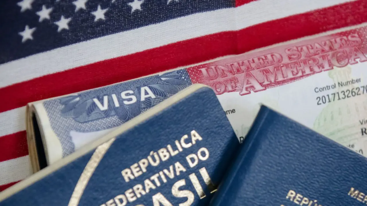 Passaporte americano  (Foto: Divulgação/Consulado) 