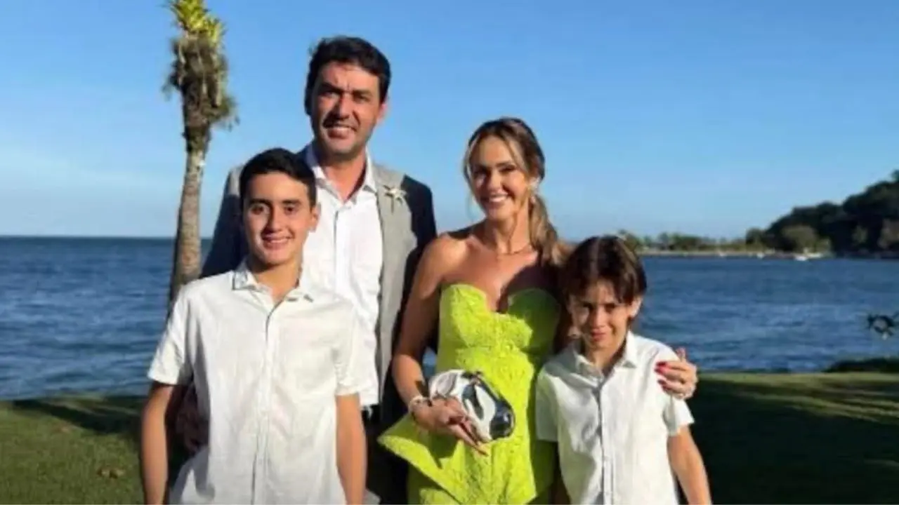 Secretário, filhos e Sarah (Reprodução/Redes Sociais)