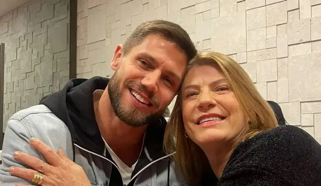 Mãe de Jonas fala sobre eliminação do filho e ataca ‘milícias digitais' (Foto: Redes Sociais)
