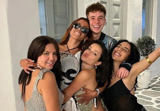 Juliano conta perrengue vivido por Anitta em viagem internacional (Foto: Redes Sociais)