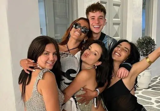 Juliano conta perrengue vivido por Anitta em viagem internacional (Foto: Redes Sociais)