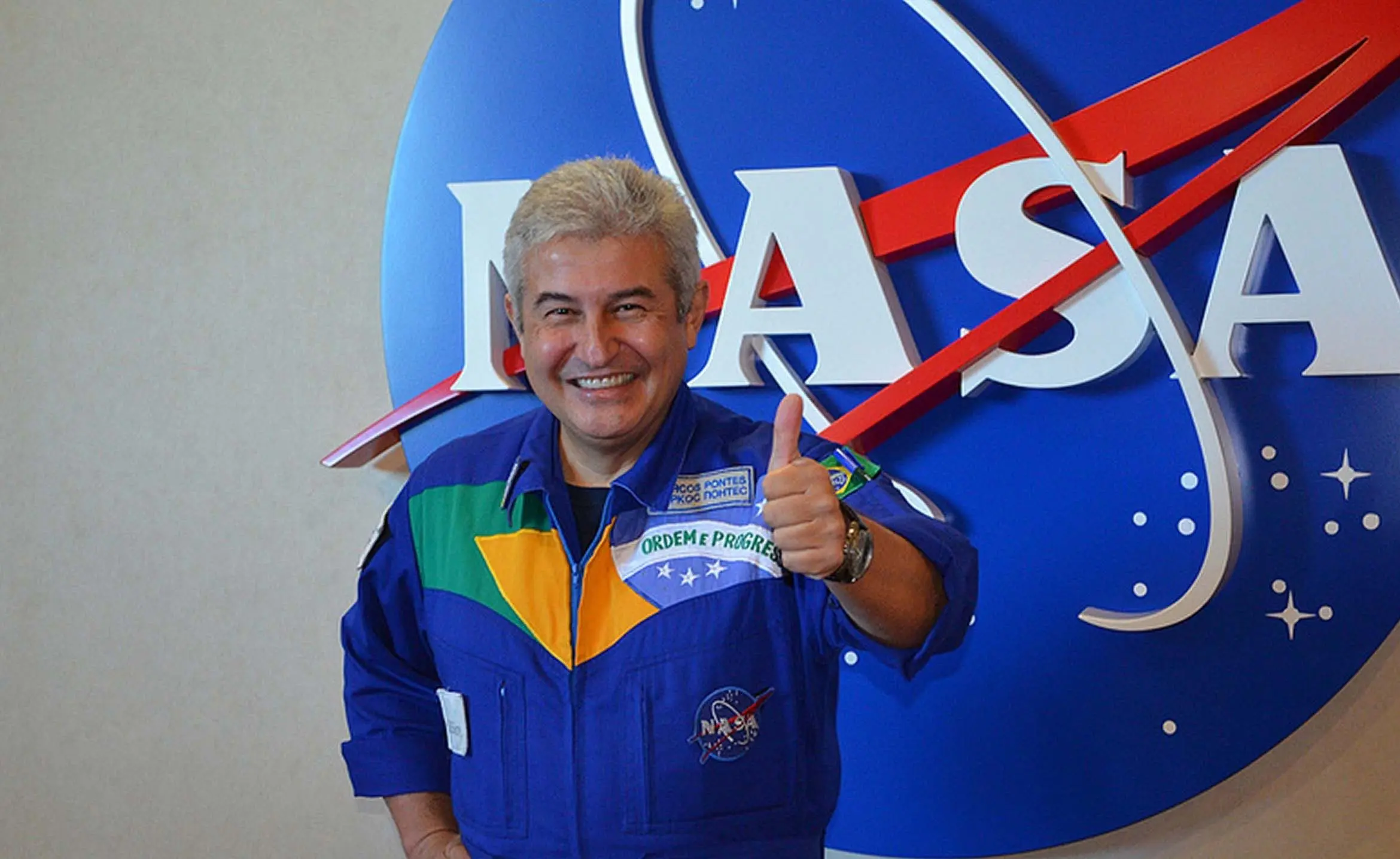 Marcos Pontes choca ao revelar salário de astronauta
