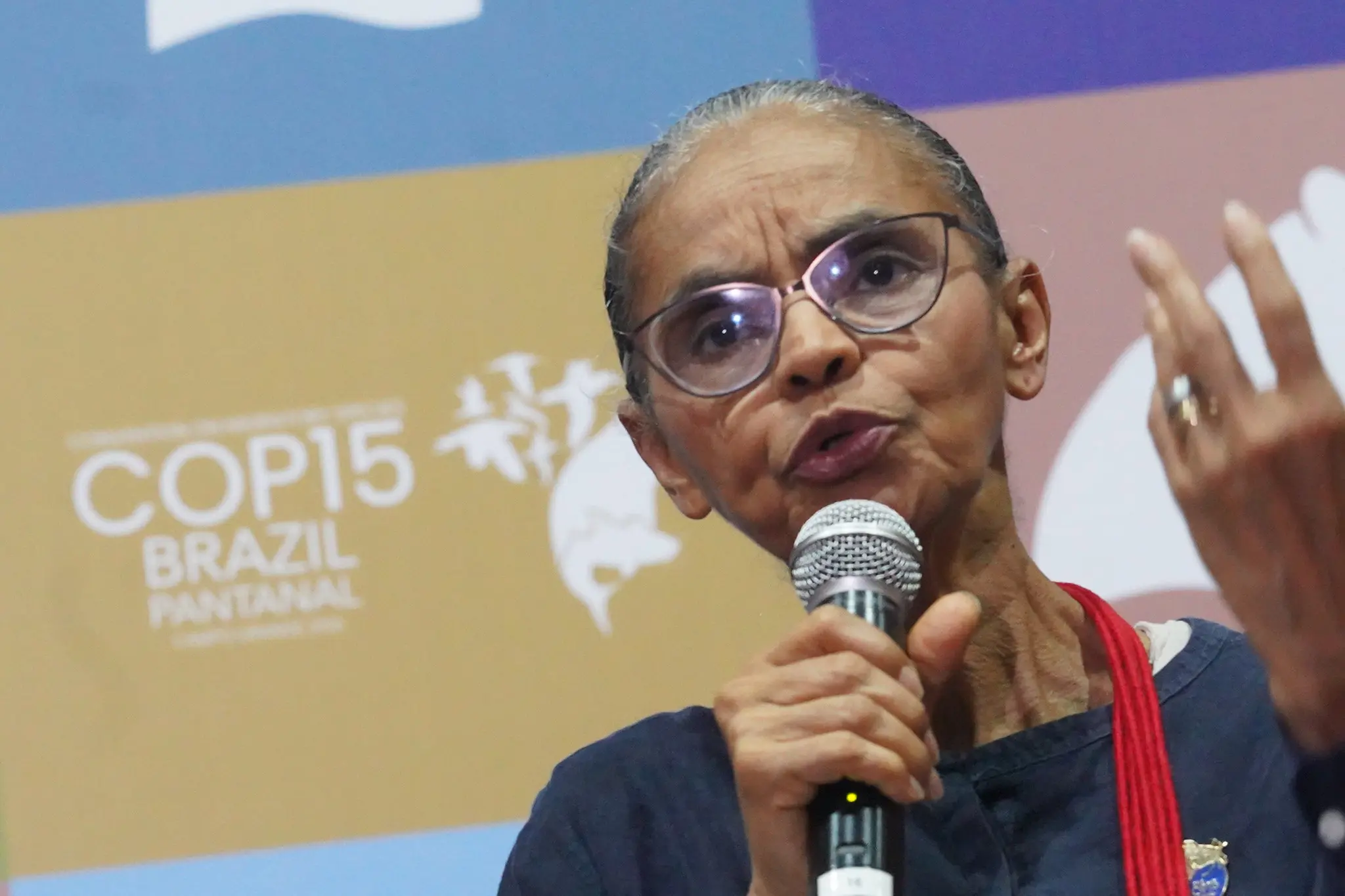 Ministra Marina Silva passa mal em evento ao lado de líderes mundiais (Foto: Rogério Cassimiro/MMA)