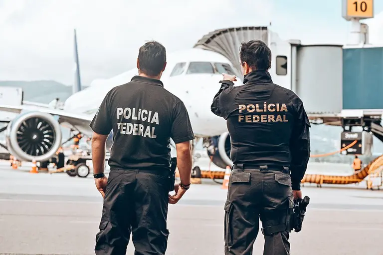 Homem invade área restrita de aeroporto com facão e acaba preso (Foto: Polícia Federal)