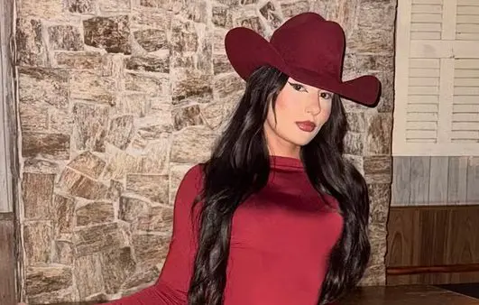 Ana Castela surpreende sósia, comparece em aniversário e web vai à loucura (Foto: Redes Sociais)