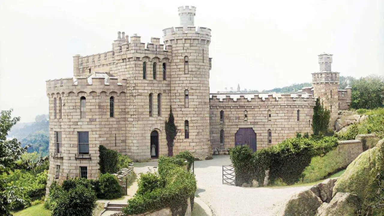 O castelo Victoria, também conhecido como castelo Ayesha ou castelo Manderlay. (Reprodução / Irish History)