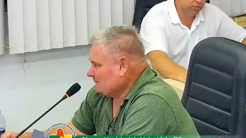 Vereador defende matança a cães de rua e fala que alguém deveria fazer o 'servicinho'