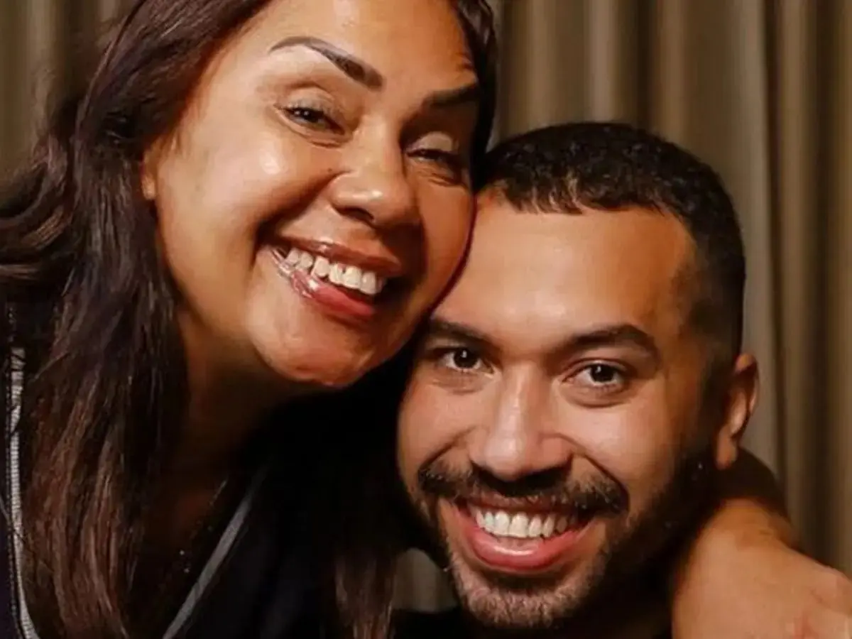 Mãe de Gil do Vigor se irrita e dispara contra participante do BBB 26: 'Que inferno'