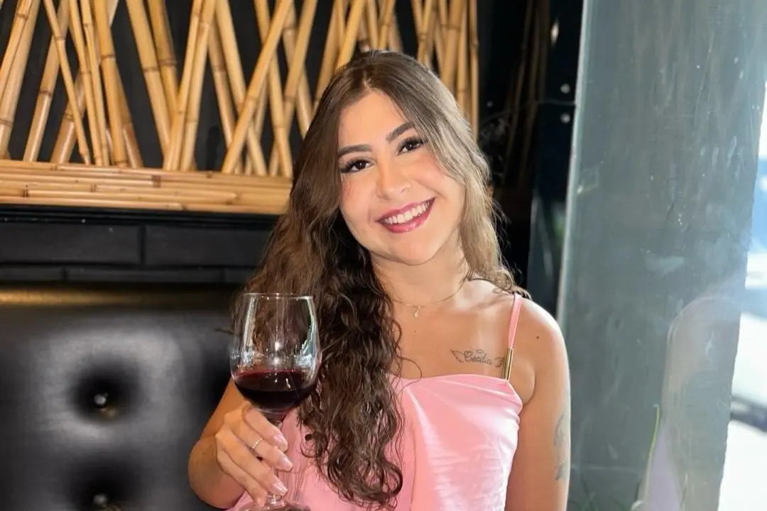 Jovem morta pelo namroado em Goiânia (Foto: Reprodução/Redes sociais)