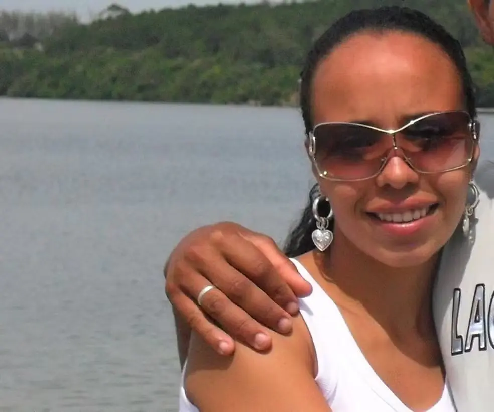 Homem estrangula esposa até a morte e envia mensagem macabra antes de fugir (Foto: Reprodução/Redes sociais)