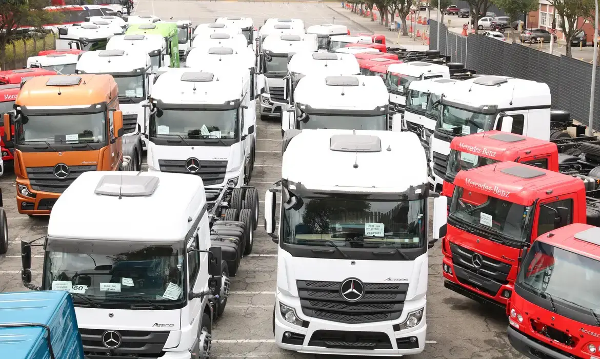 Governo prepara medidas para evitar greve de caminhoneiros - Foto: Reprodução/Rovena Rosa/Agência Brasil